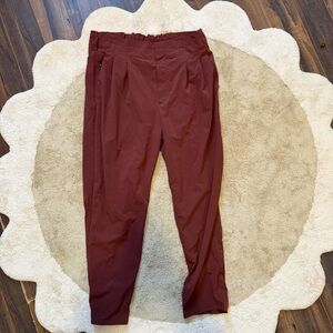 Athleta Skyline Pant II Size 14 Travel Work Pant